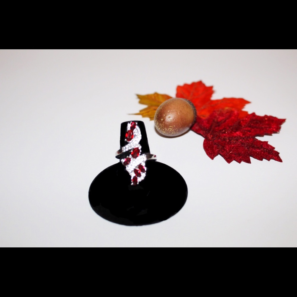 Ruby Finger Ring Nwot - image 5